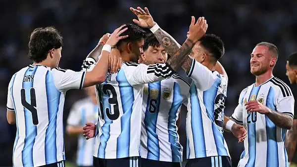 Sin Messi, con el Cuti de capitán y una lluvia de goles: Argentina aplastó 4-0 a Bolivia en su regreso tras el Mundial