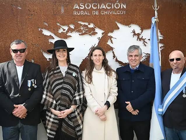 Britos y Villarruel recorren la Exposición Rural de Chivilcoy: una visita que promete cambiar la agenda local